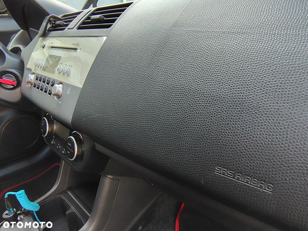 Suzuki Swift 1.6 Sport - 24