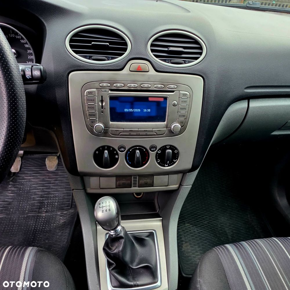 Ford Focus 2.0 TDCi DPF Style - 12