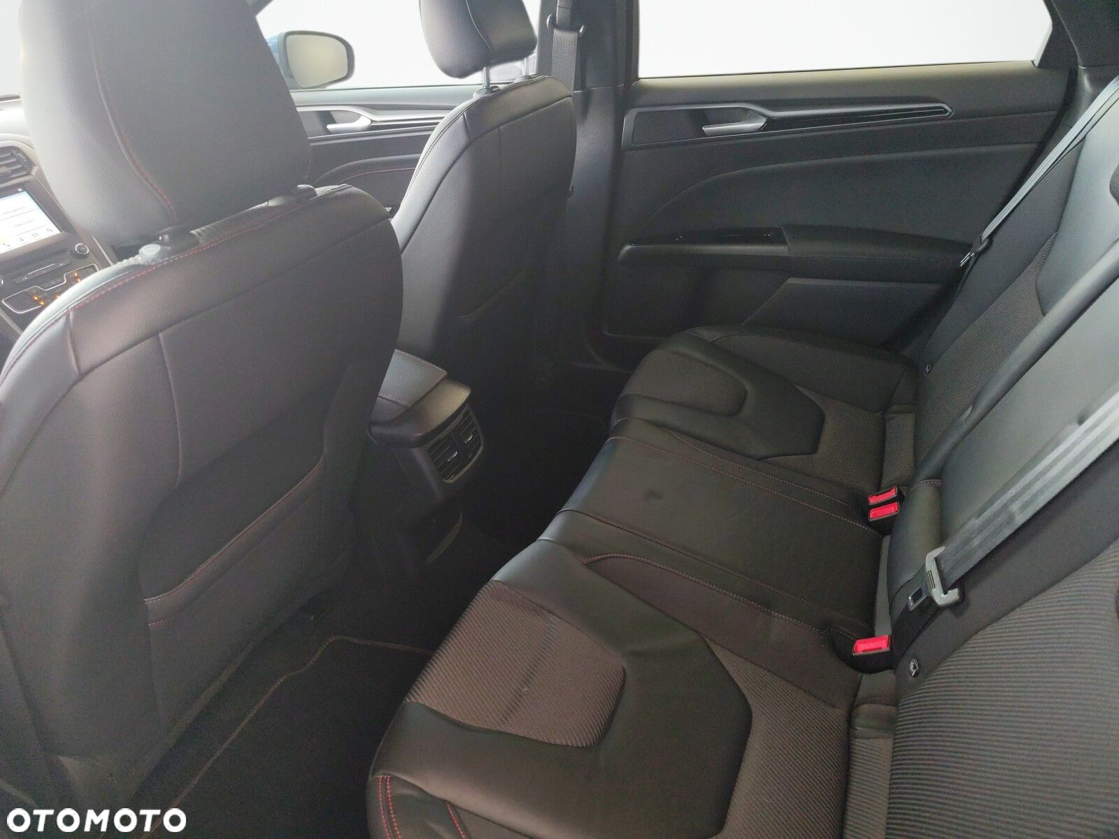 Ford Mondeo - 14