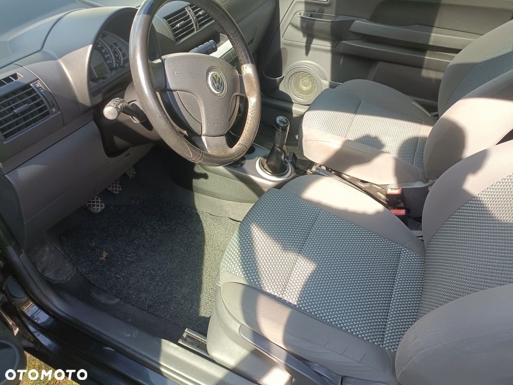 Volkswagen Fox - 5