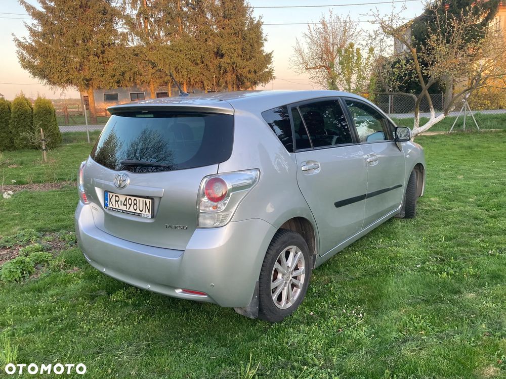 Toyota Verso 1.8 Sol EU5 - 3