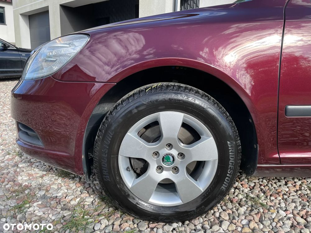 Skoda Octavia 1.4 TSI Ambiente - 10