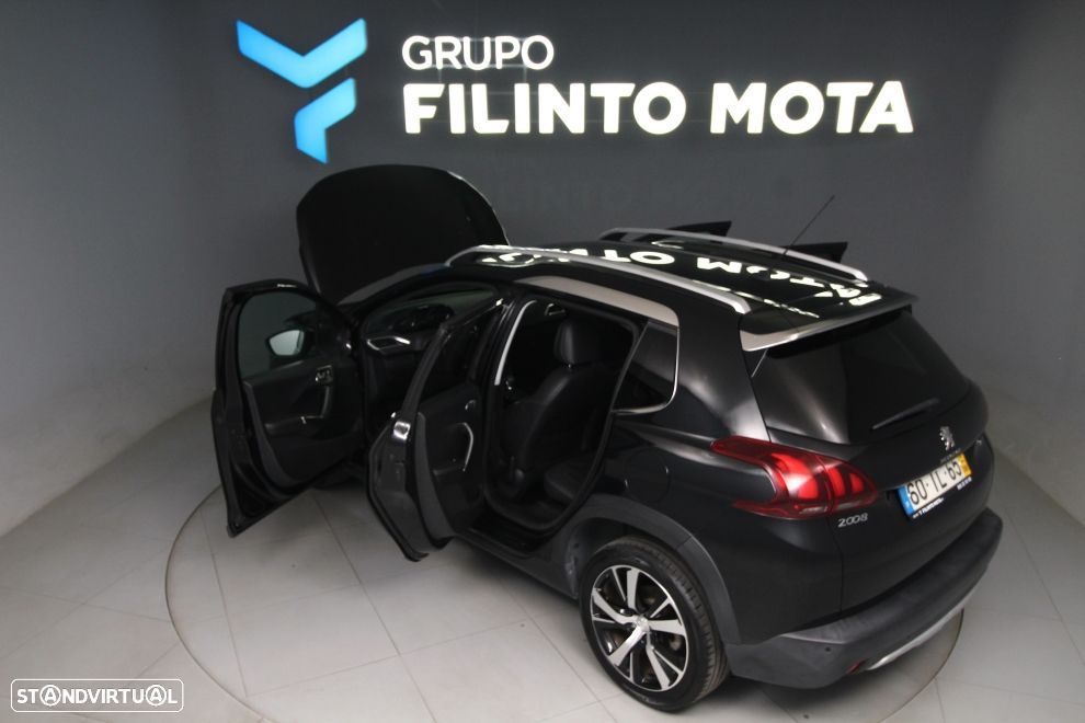 Peugeot 2008 1.2 PureTech Allure EAT6 - 11