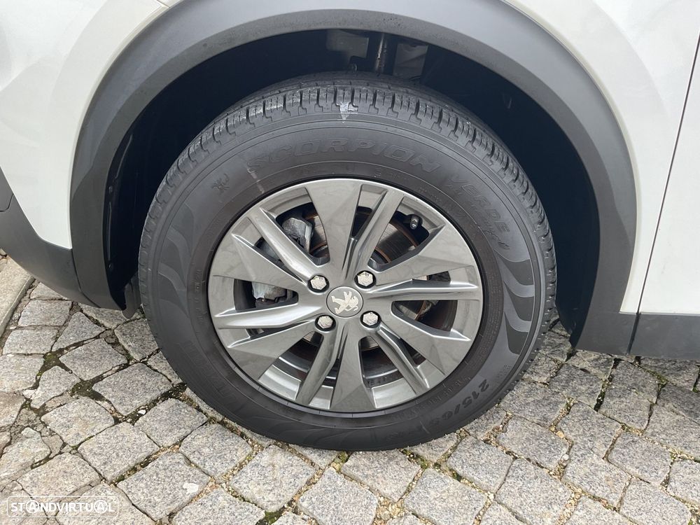 Peugeot 2008 1.2 PureTech Active Pack - 14