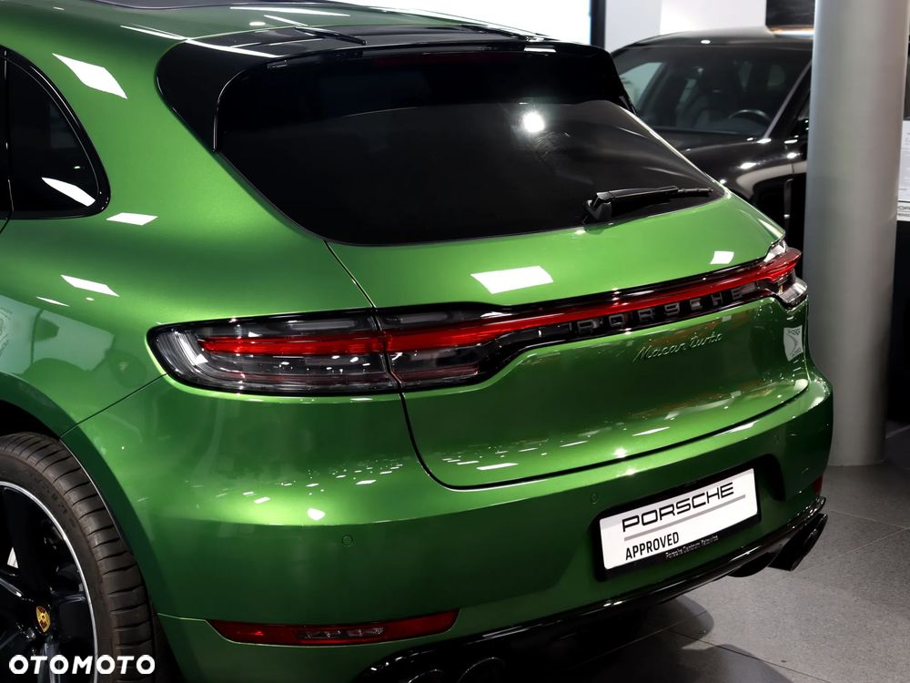 Porsche Macan Turbo - 36