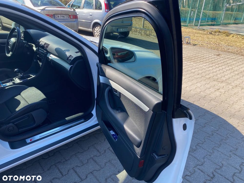 Audi A4 Avant - 15