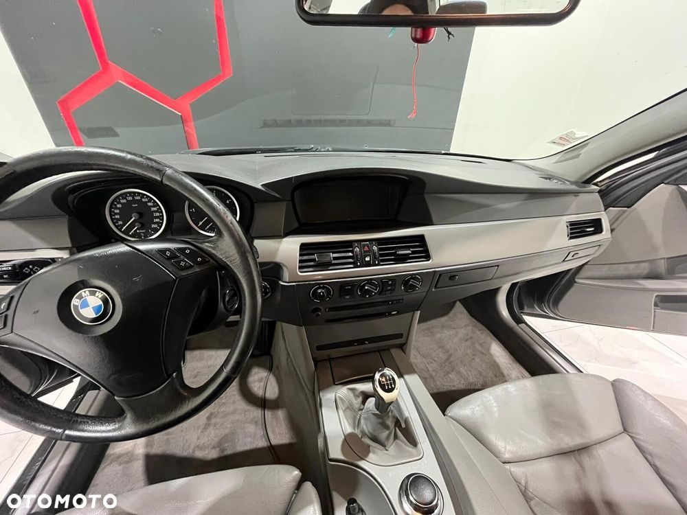 BMW Seria 5 - 38