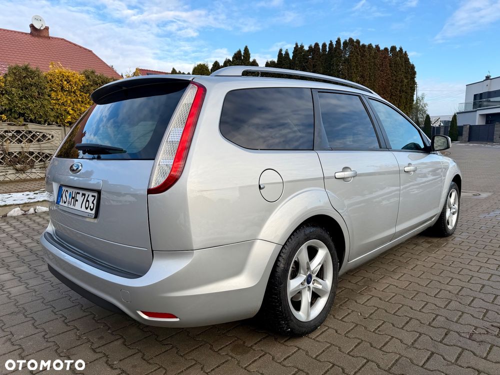 Ford Focus 1.8 Style+ - 6