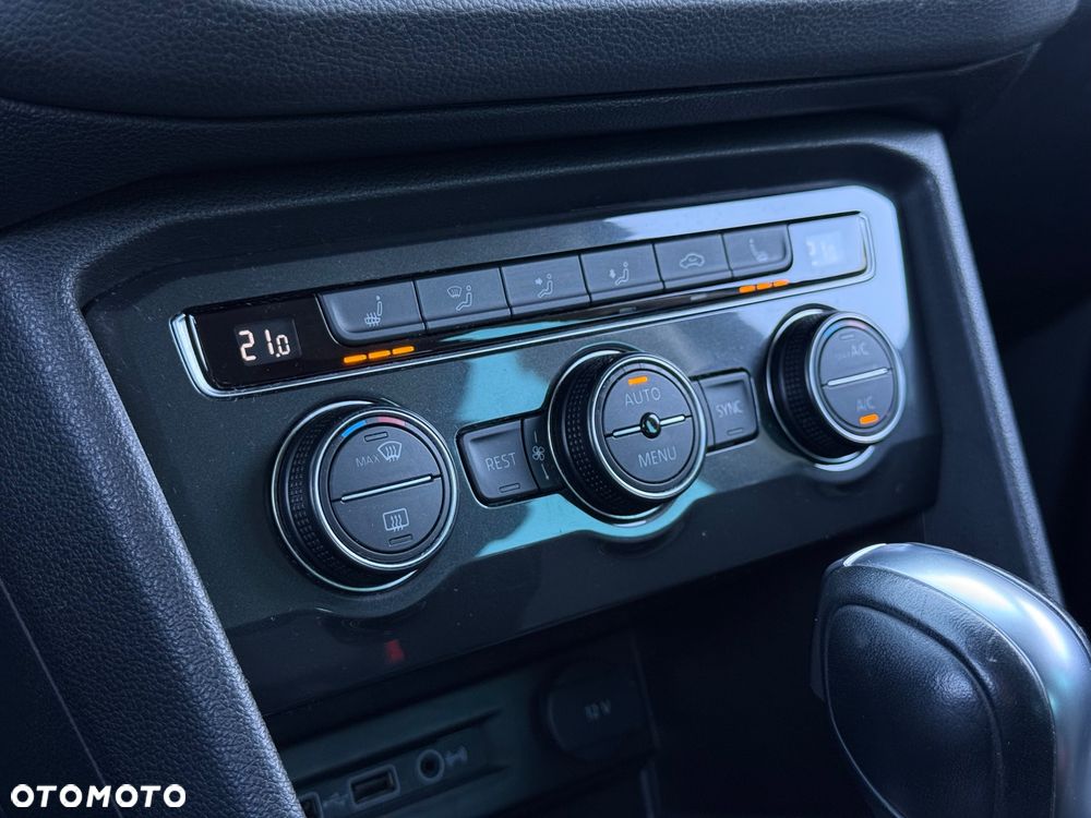 Volkswagen Tiguan - 14