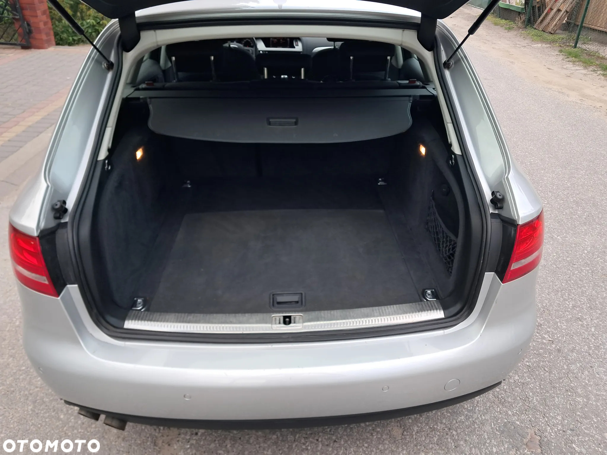 Audi A4 2.0 TDI Limited Edition - 9