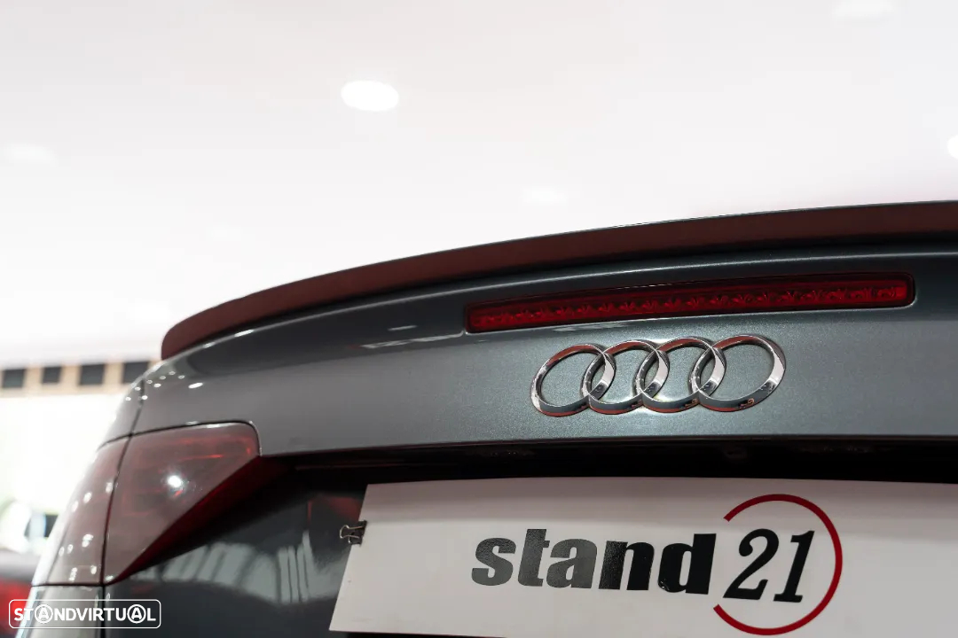 Audi A5 Cabrio 2.0 TDi S-line - 26