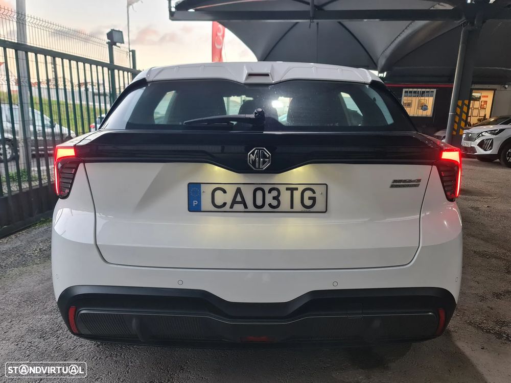 MG MG4 4 Standard - 8