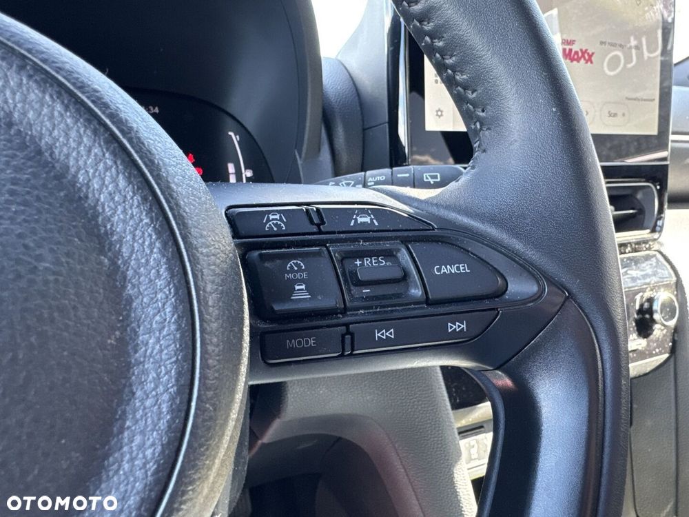 Toyota Yaris Cross Hybrid 1.5 Style - 24