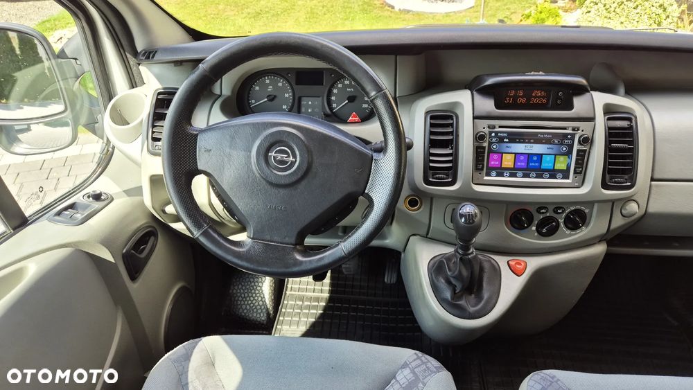 Opel Vivaro Tour - 14
