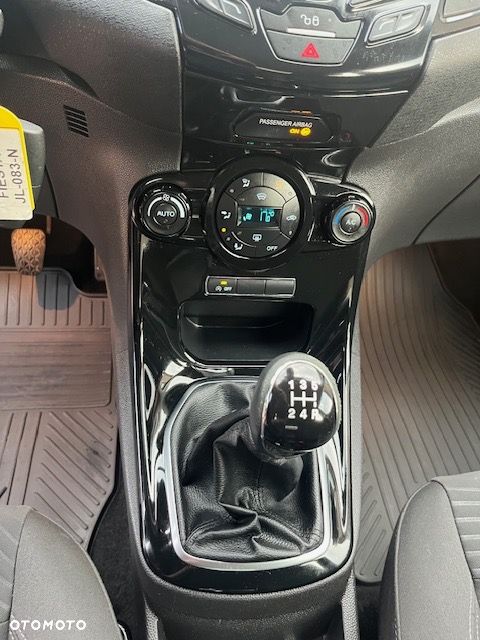 Ford Fiesta - 14