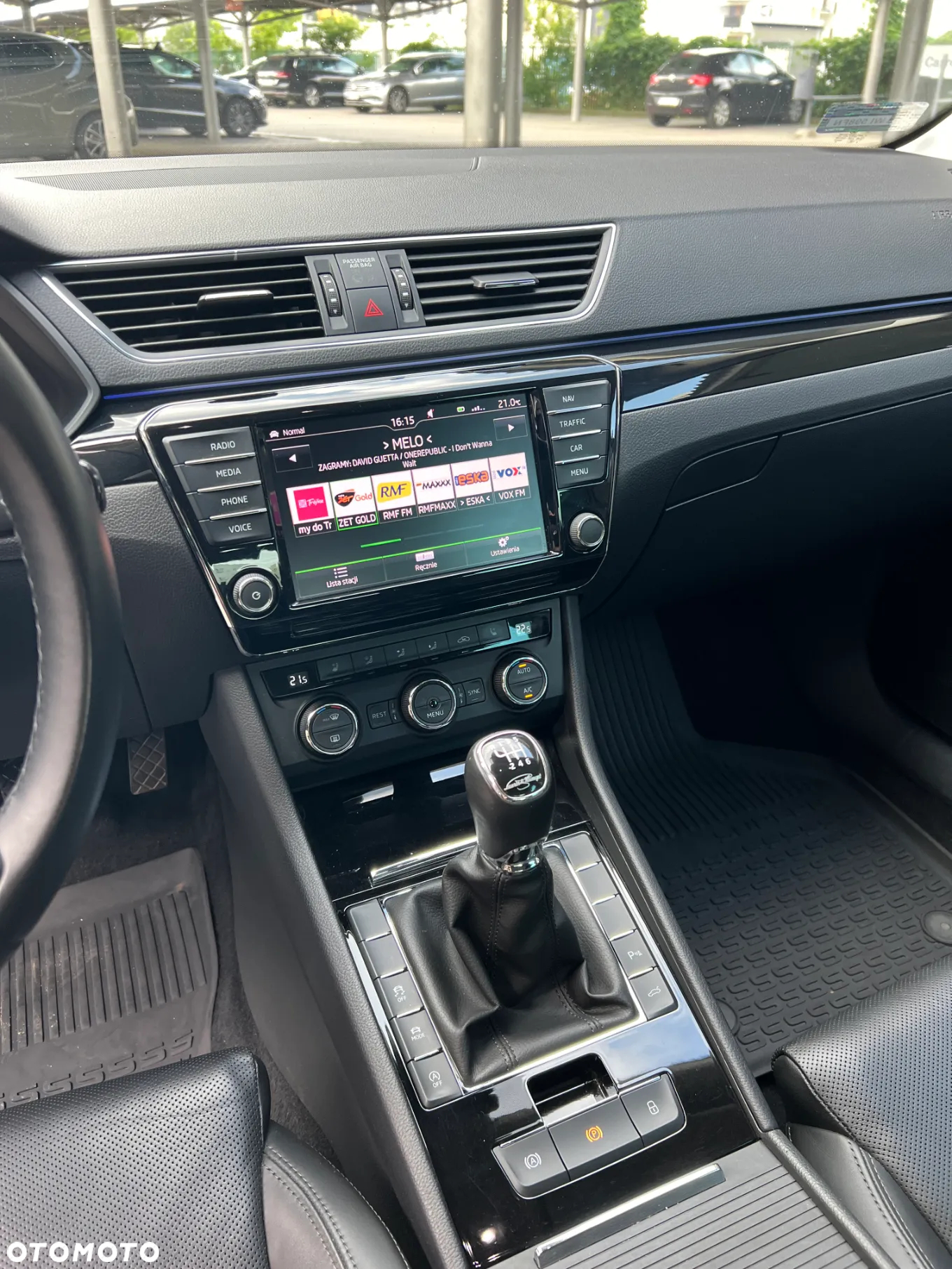 Skoda Superb 2.0 TDI L&K - 8