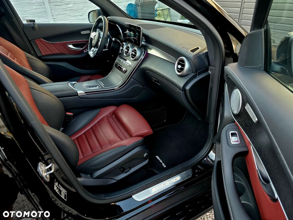 Mercedes-Benz GLC - 21