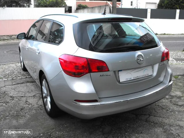 Opel Astra Sports Tourer 1.3 CDTi Executive S/S - 25