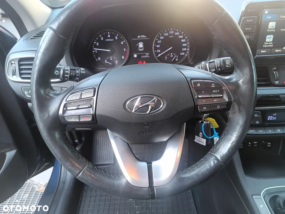 Hyundai i30 1.0 T-GDI Premium - 11