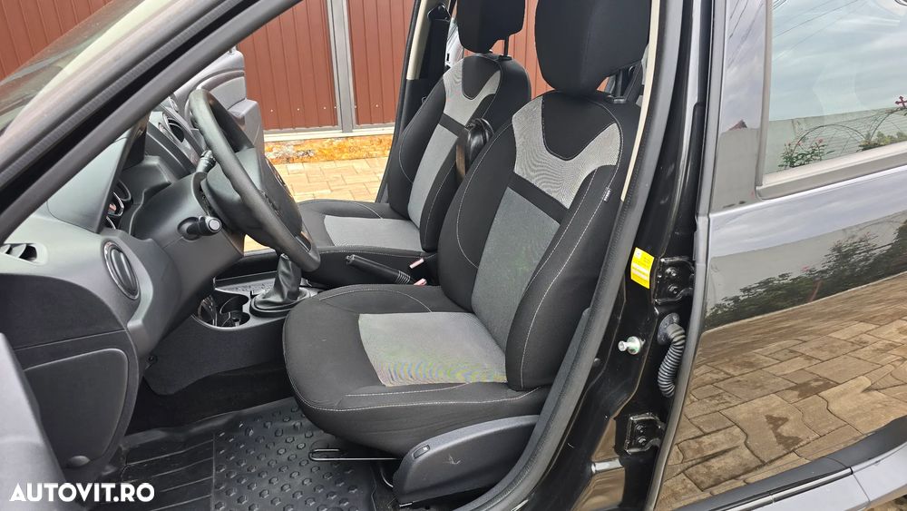 Dacia Duster 1.5 dCi 4x2 Laureate - 23