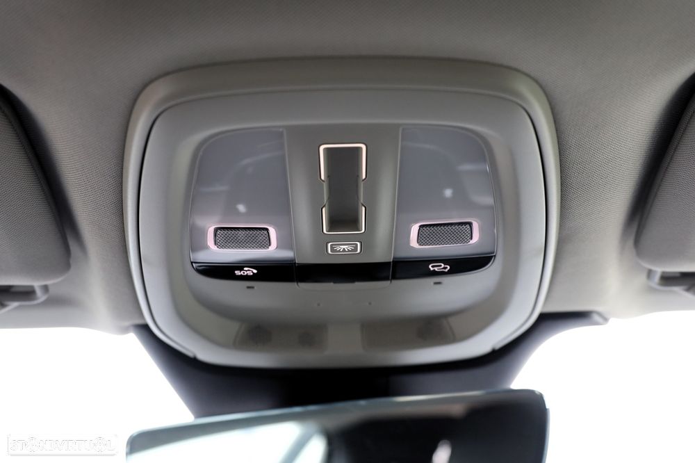 Volvo V90 2.0 T8 PHEV Plus Dark AWD - 30