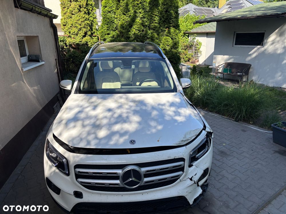 Mercedes-Benz GLB 250 4Matic 8G-DCT Special Edition - 17