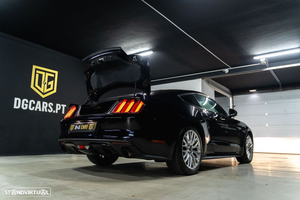 Ford Mustang 2.3i EcoBoost - 23