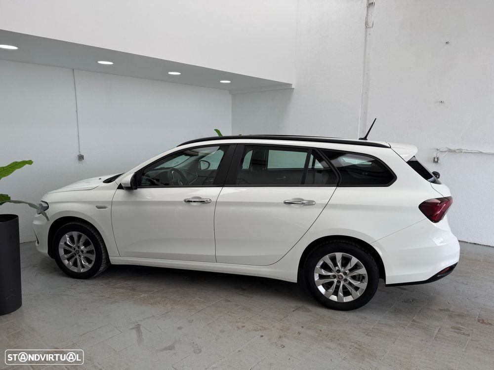 Fiat Tipo Station Wagon 1.3 M-Jet Lounge Tech - 3