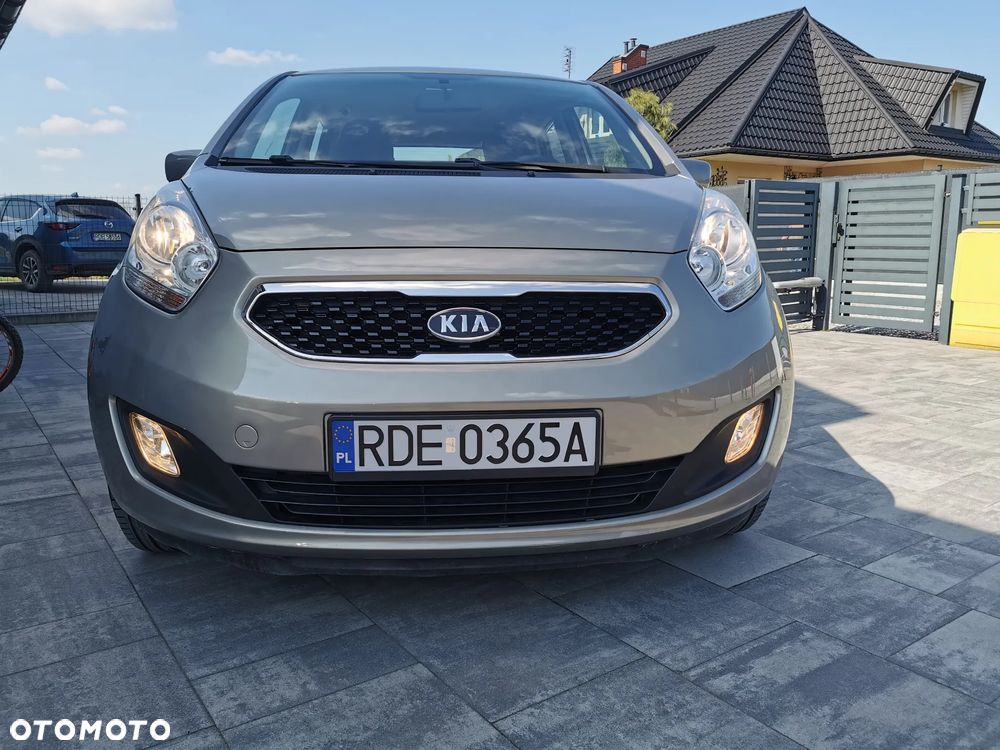Kia Venga - 24