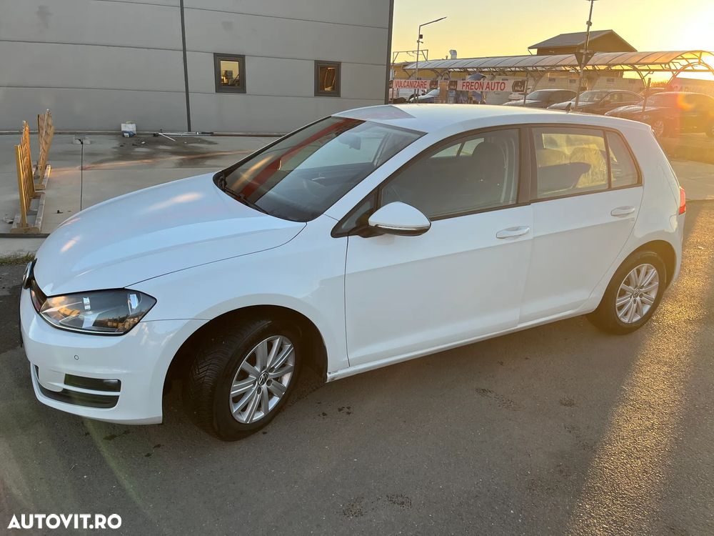 Volkswagen Golf 1.6 TDI DPF Trendline - 2