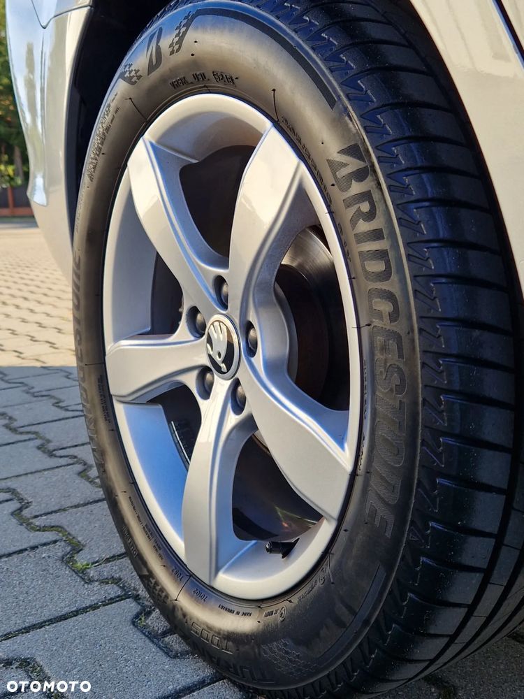 Skoda RAPID 1.6 TDI DPF Active - 40