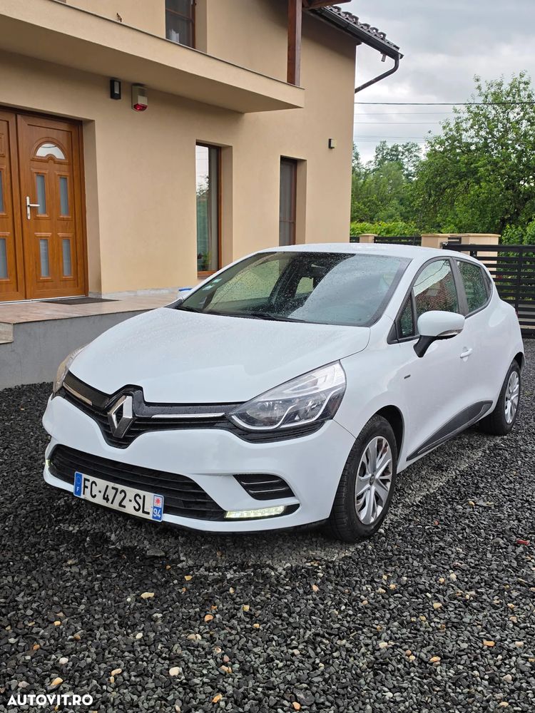 Renault Clio - 19