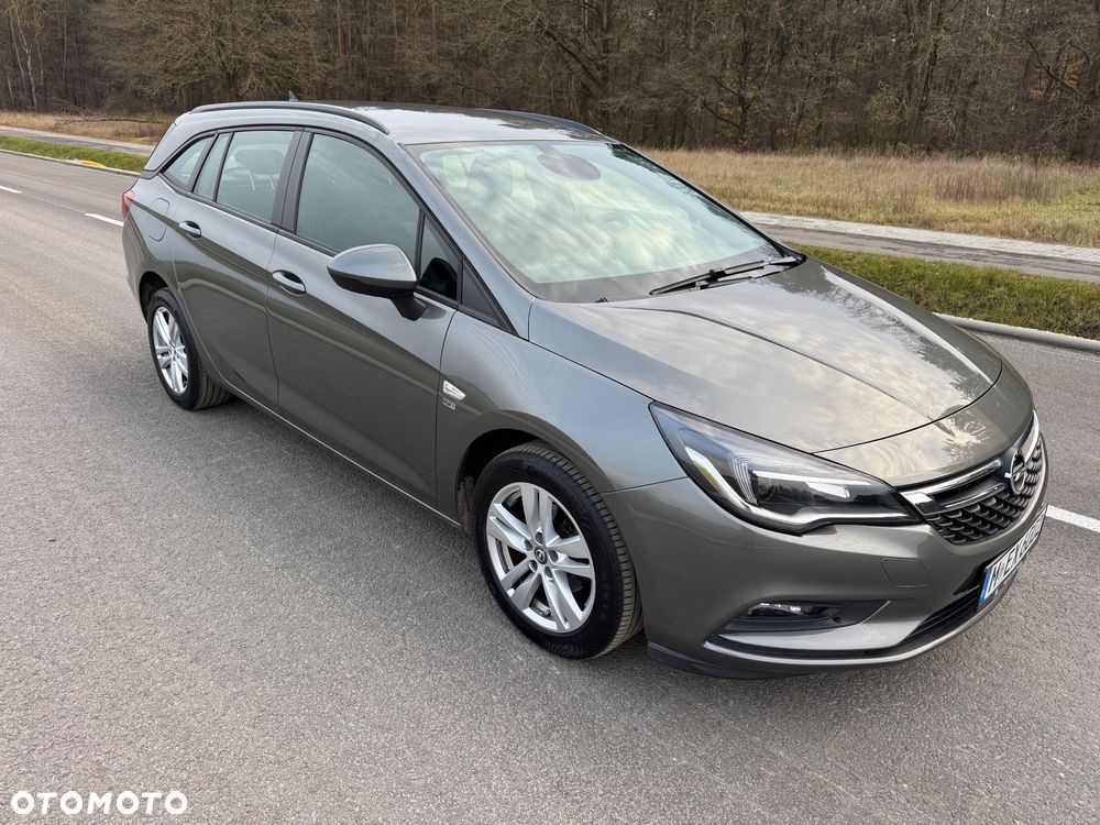 Opel Astra 1.4 Turbo 120 Jahre - 1