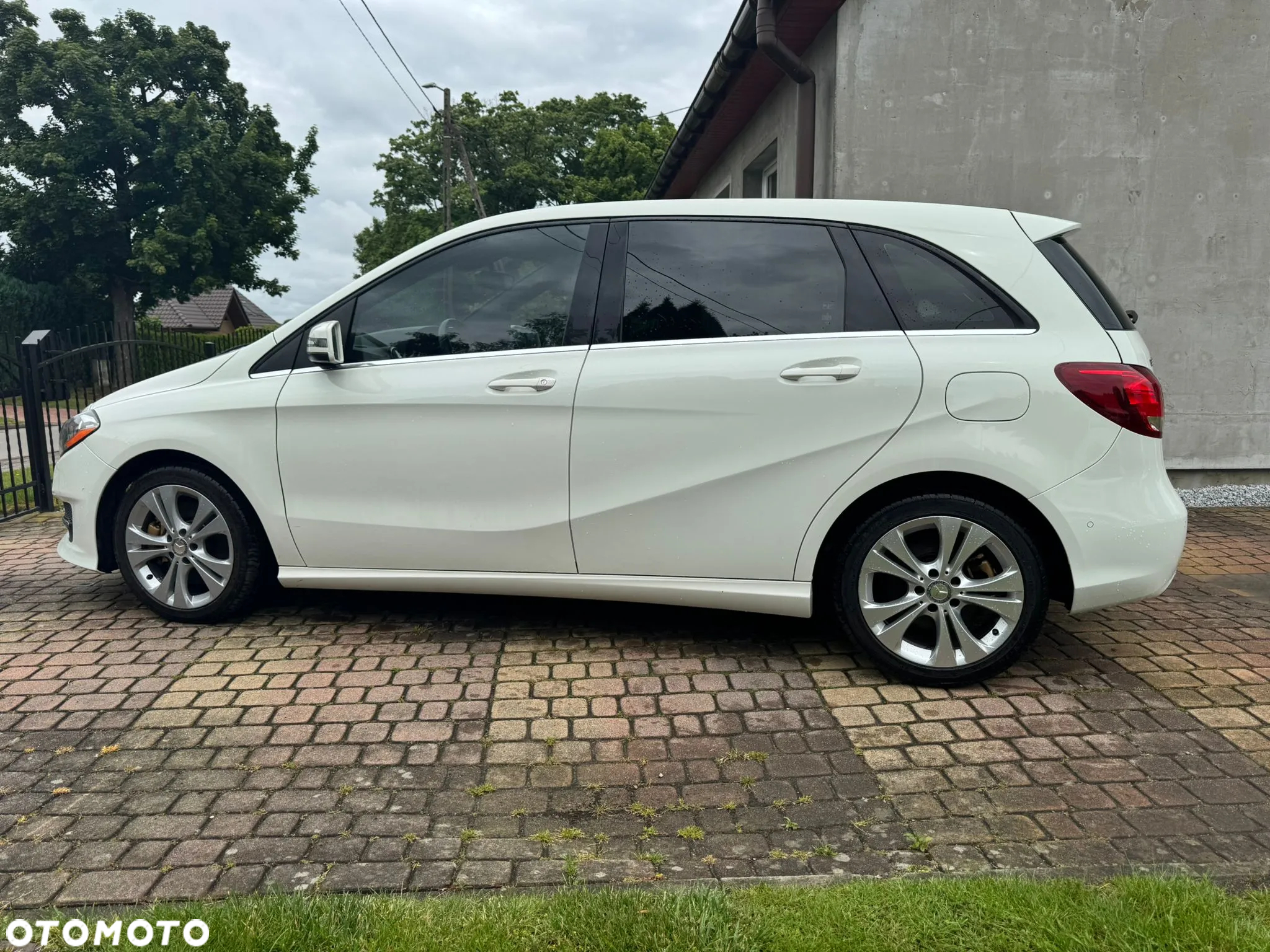 Mercedes-Benz Klasa B 250 4Matic 7G-DCT UrbanStyle Edition - 8