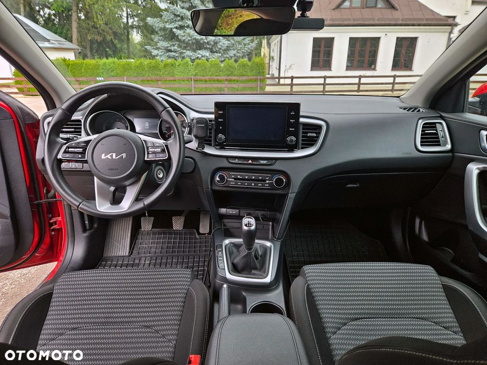Kia XCeed 1.5 T-GDI M - 11