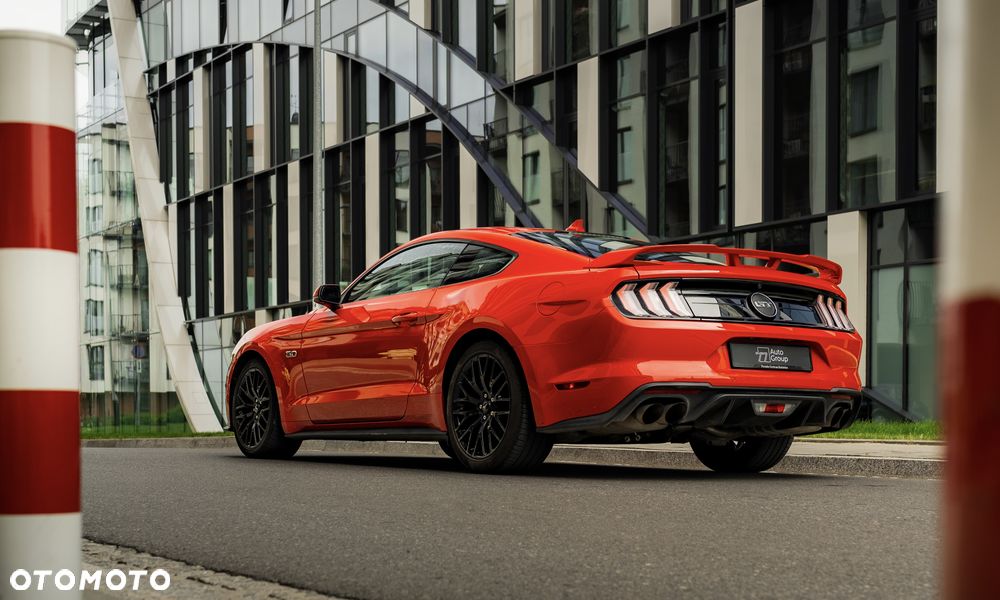 Ford Mustang 5.0 V8 GT - 2