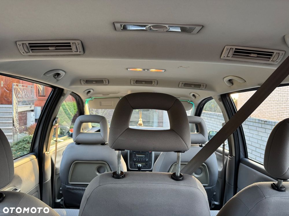Volkswagen Sharan 2.0 TDI Comfortline - 6