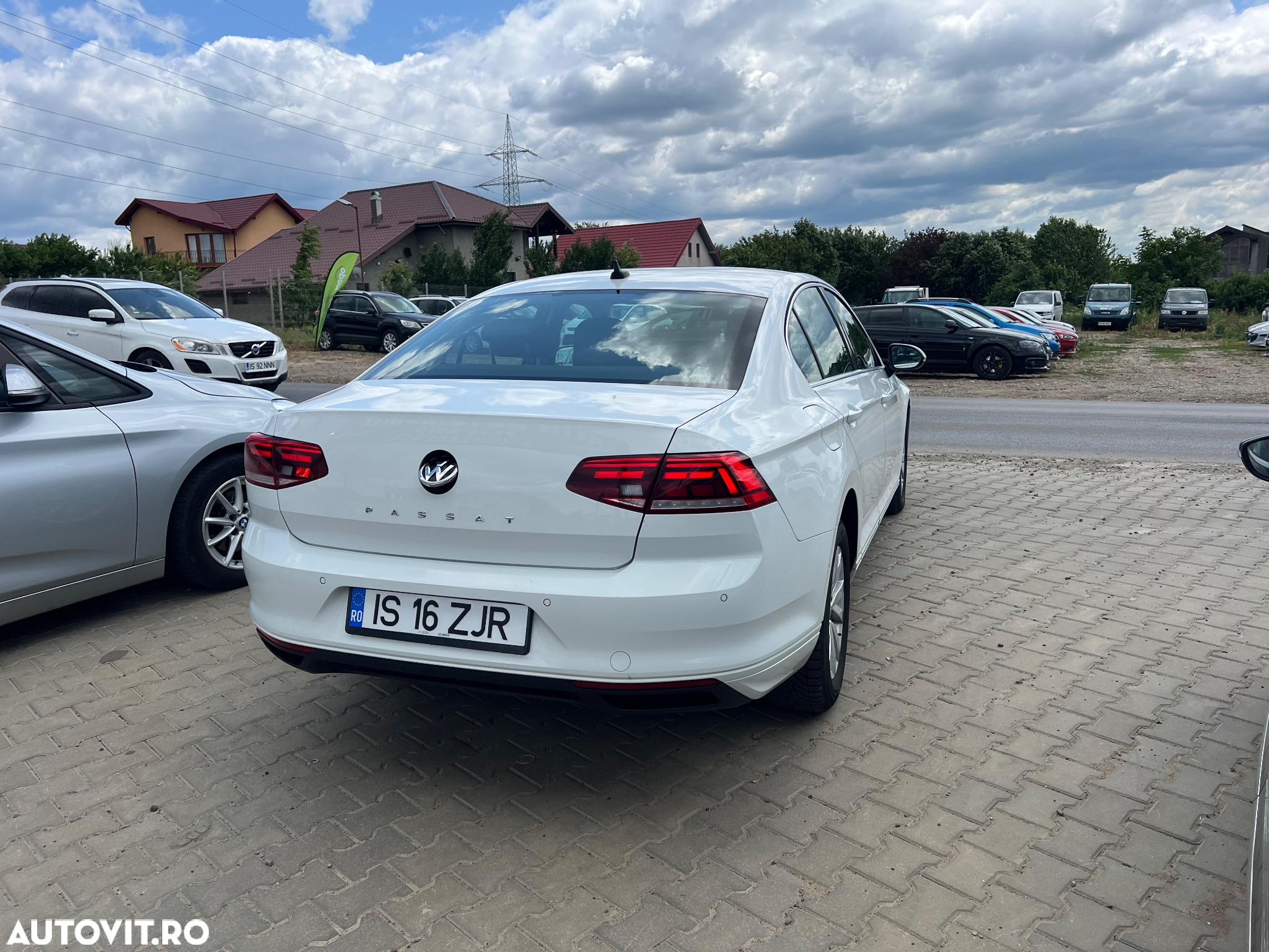 Volkswagen Passat 2.0 TDI Comfortline - 4