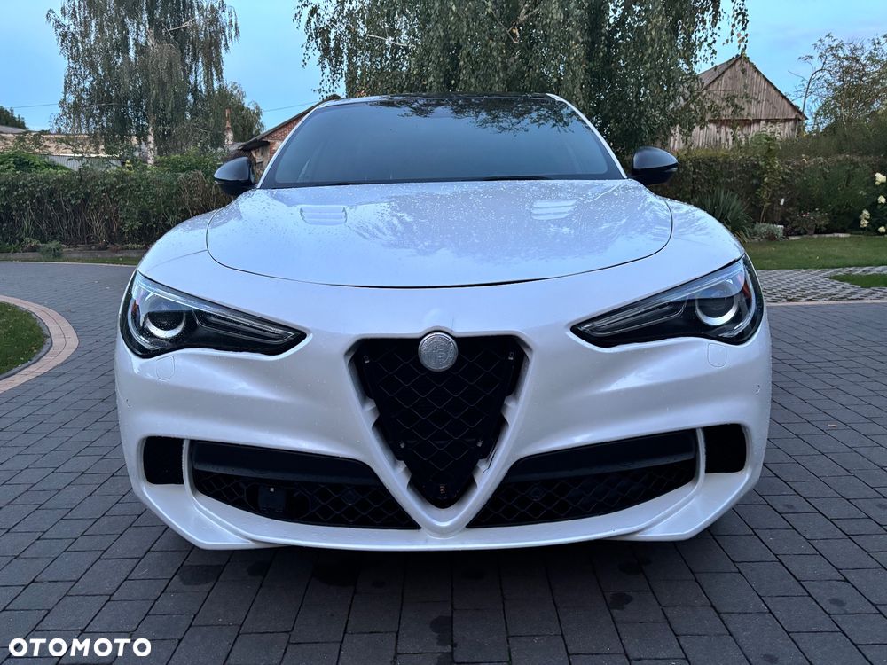 Alfa Romeo Stelvio 2.9 V6 Bi-Turbo Quadrifoglio Q4