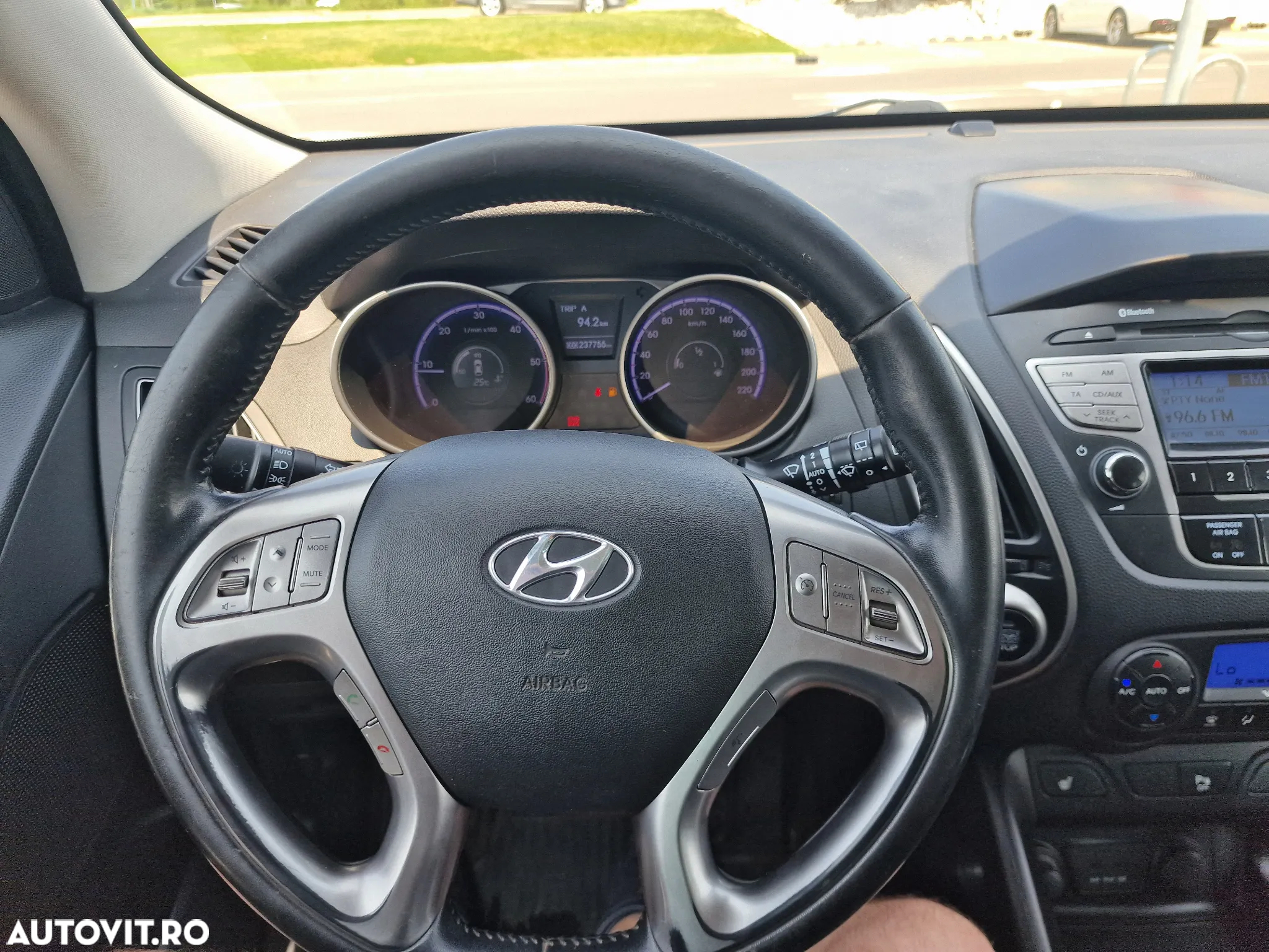 Hyundai ix35 1.7 CRDI 2WD blue Finale Gold - 11