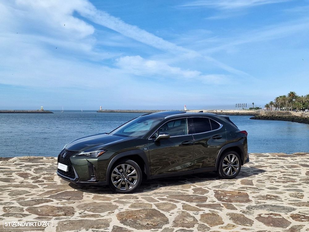 Lexus UX 250h Sport (Ecrã 12.3) - 2