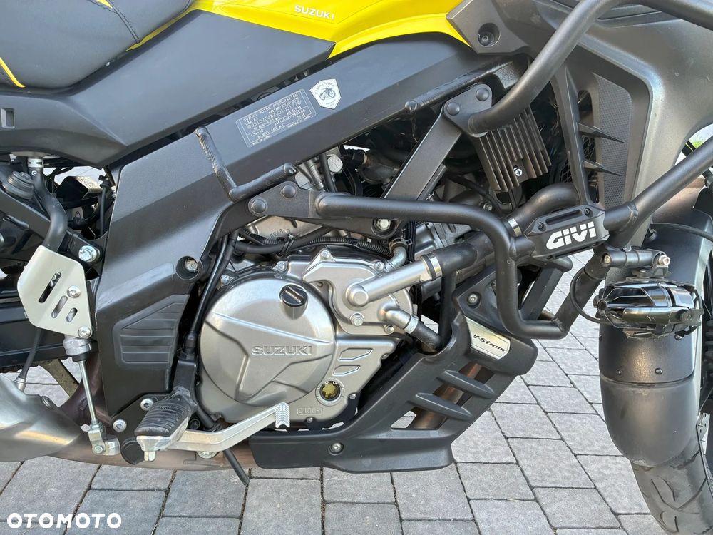 Suzuki V-STROM - 9