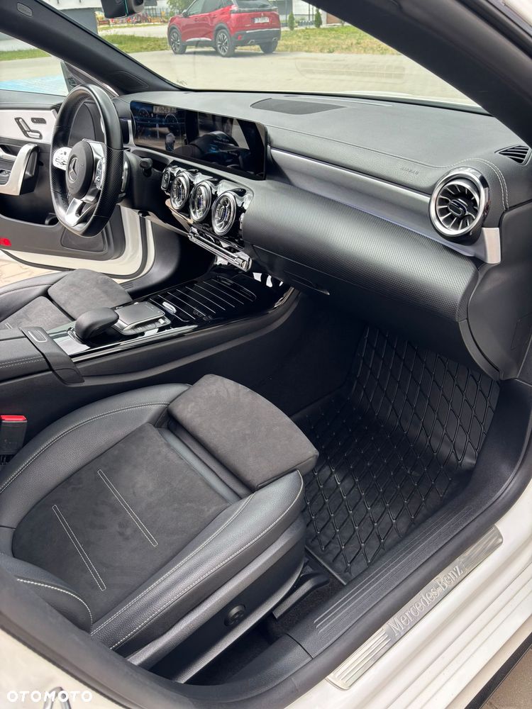 Mercedes-Benz CLA 200 d 4-Matic AMG Line 8G-DCT - 9