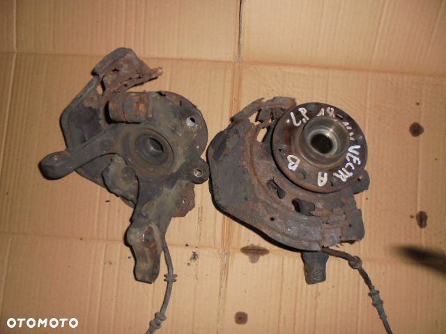 ZWROTNICA PIASTA LEWY PRAWY PRZOD VECTRA B 1.8 2.0 16V - 1