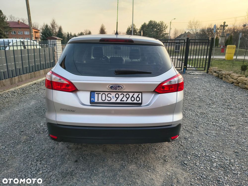 Ford Focus 1.6 Trend - 4