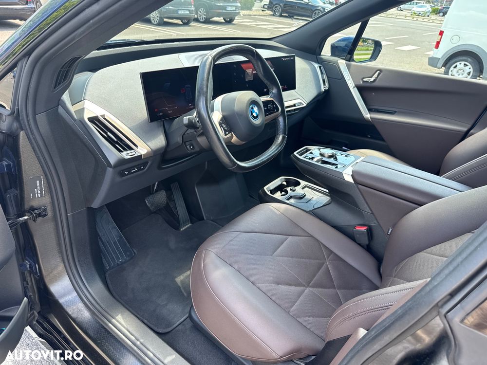 BMW iX - 6