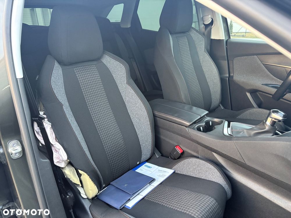 Peugeot 3008 PureTech 130 Stop & Start GPF Active - 11