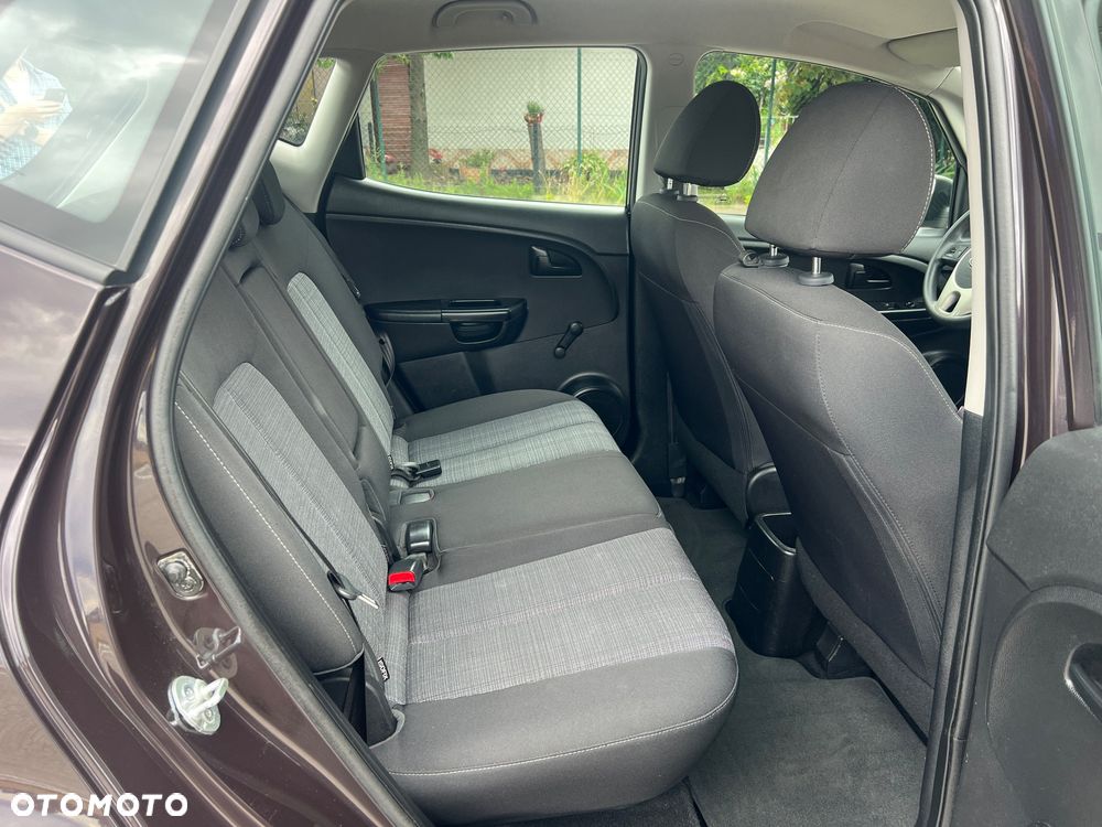 Kia Venga 1.4 CVVT Vision - 19