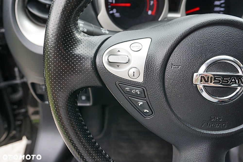 Nissan Juke 1.6 Xtronic N-Connecta - 28