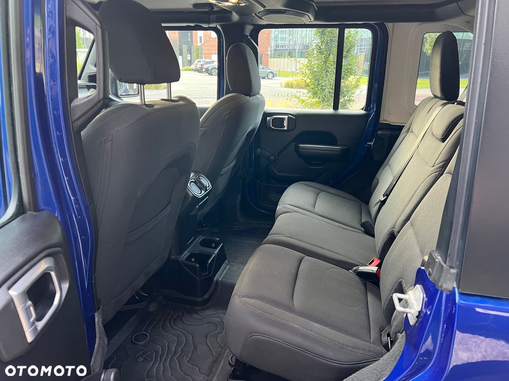 Jeep Wrangler - 20